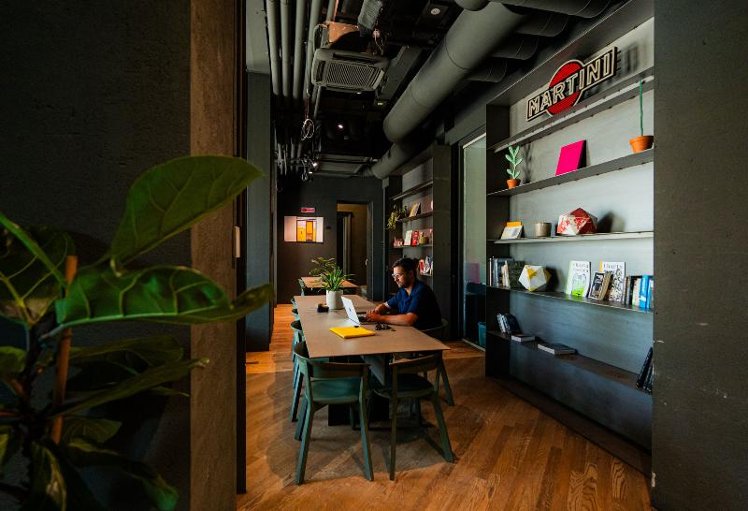 Bar
