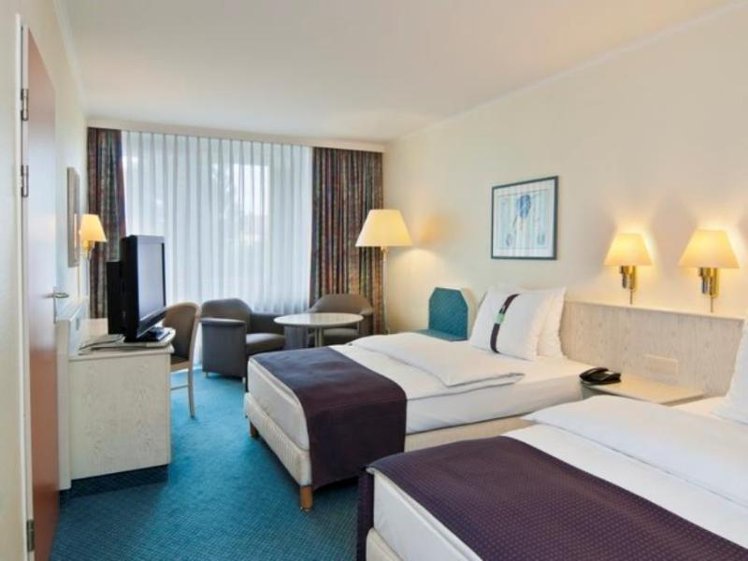 DOUBLE TWO DOUBLE BEDS NON SMOKING Room