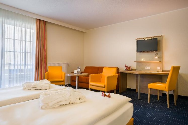 DOUBLE SUPERIOR Room