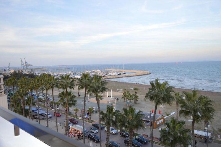 Les Palmiers Hotel