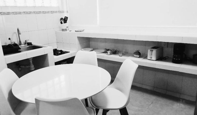 SINGLE STANDARD Room