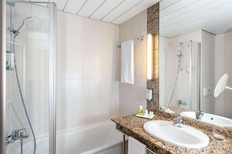 DOUBLE STANDARD Room