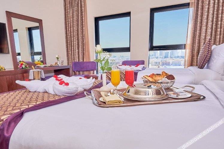 Carlton Dubai Creek Hotel