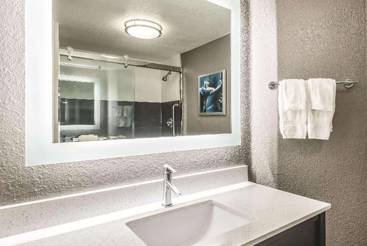 SUITE KING BED NON SMOKING Room