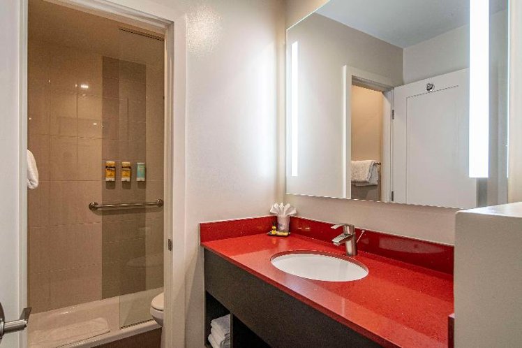 Best Western Plus Dragon Gate Inn