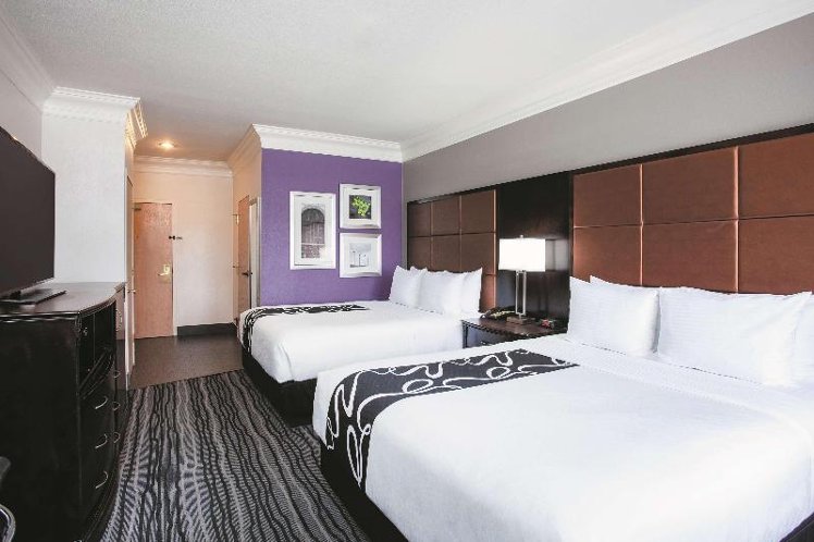 Room TWO QUEEN BEDS NON SMOKING Room