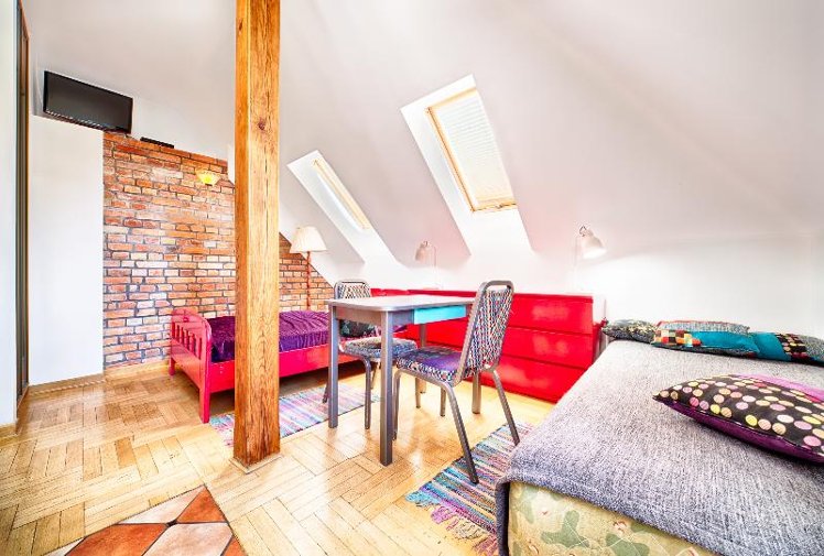 STUDIO STANDARD Room