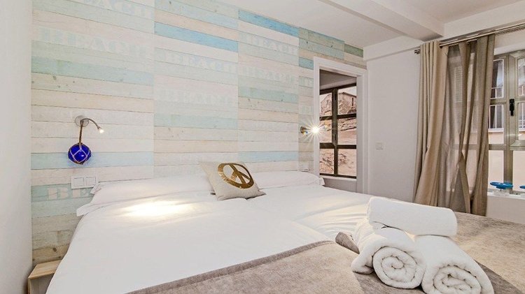 Can Blau Homes