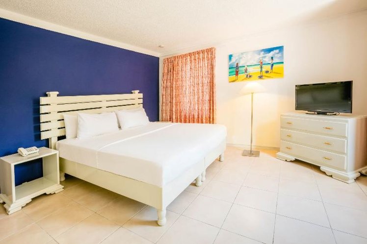 DOUBLE STANDARD Room