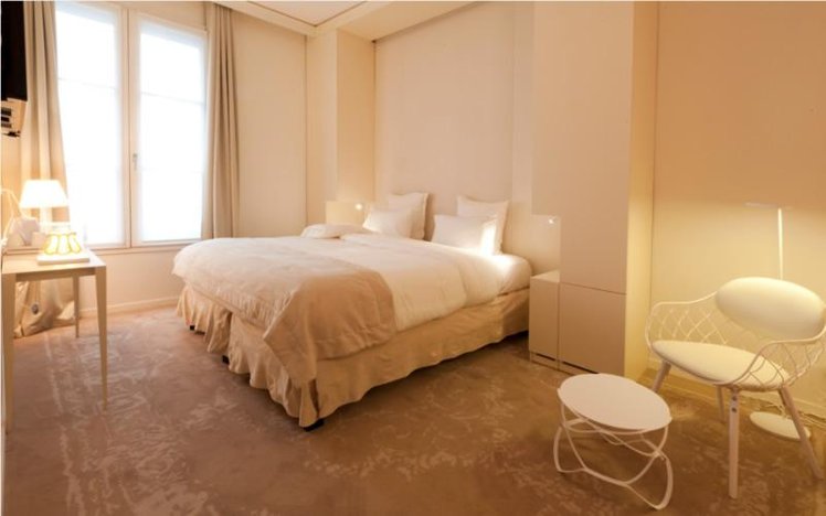 DOUBLE STANDARD Room