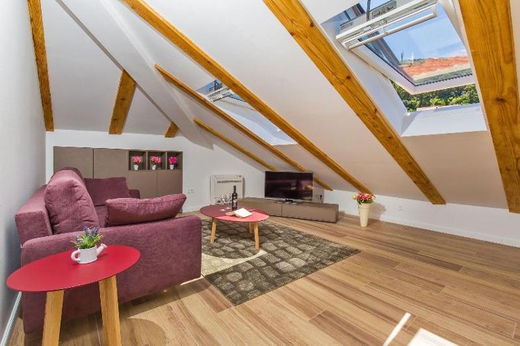 DOUBLE WITH BALCONY Room
