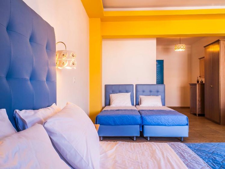 QUADRUPLE SIDE SEA VIEW Room