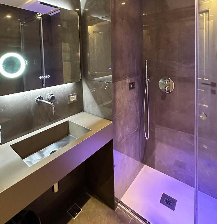DOUBLE DELUXE Room