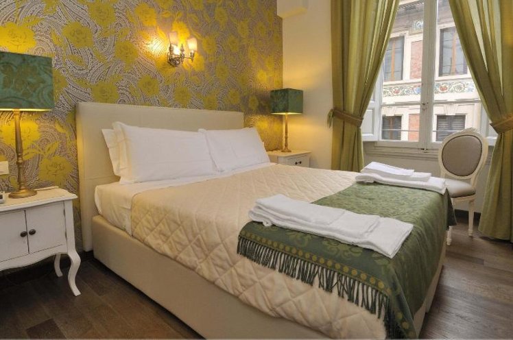 DOUBLE WITH VIEWS Room