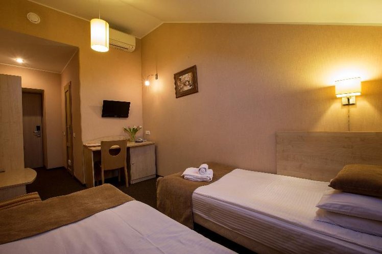 DOUBLE SINGLE USE STANDARD Room