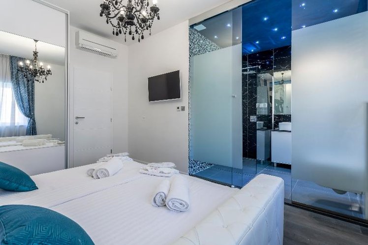 VILLA THREE BEDROOMS Room