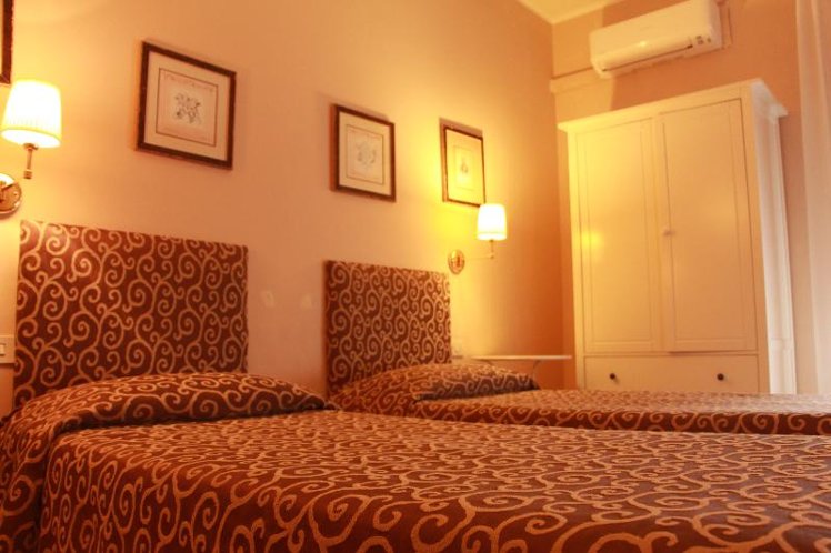 TWIN STANDARD Room