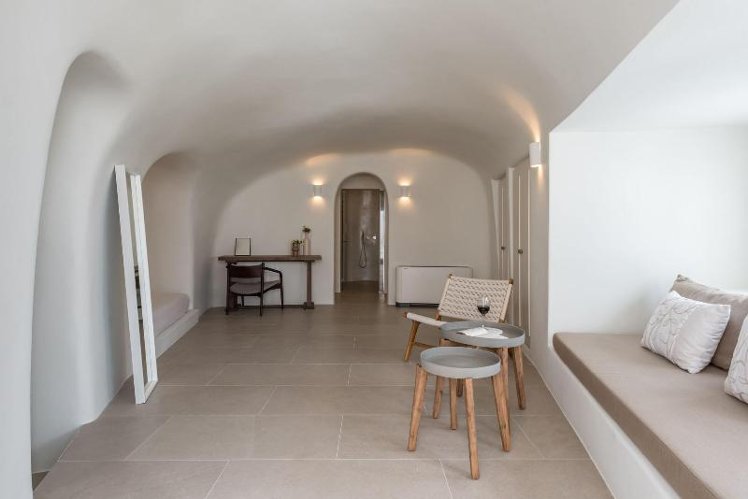 CAVE SEA VIEW ONE BEDROOM Room