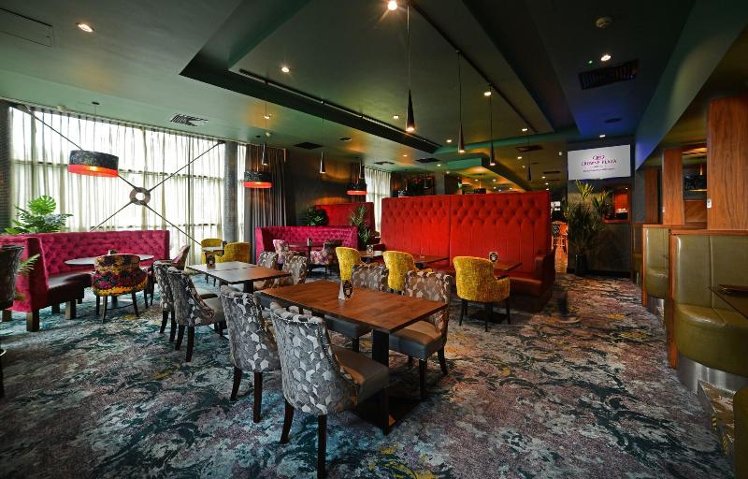 Bar