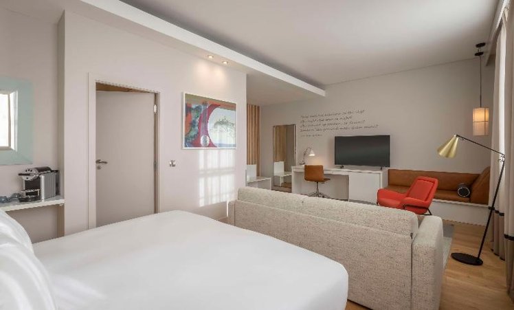 JUNIOR SUITE RIVER VIEW Room