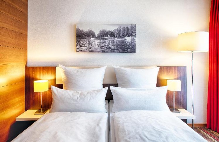 SINGLE STANDARD Room