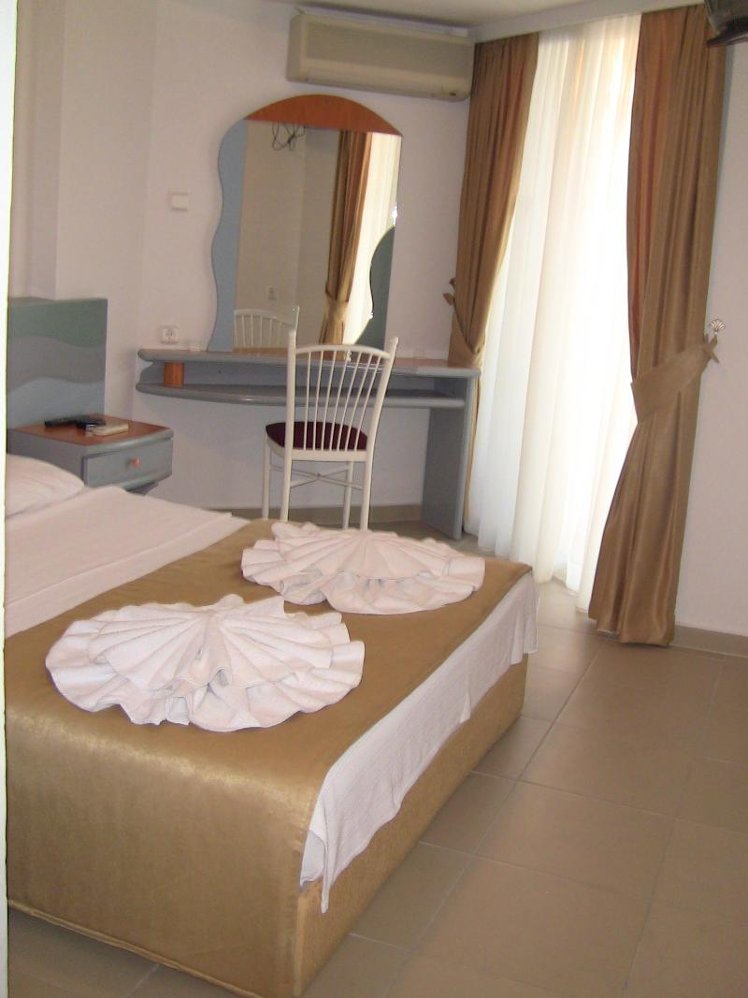 DOUBLE STANDARD Room