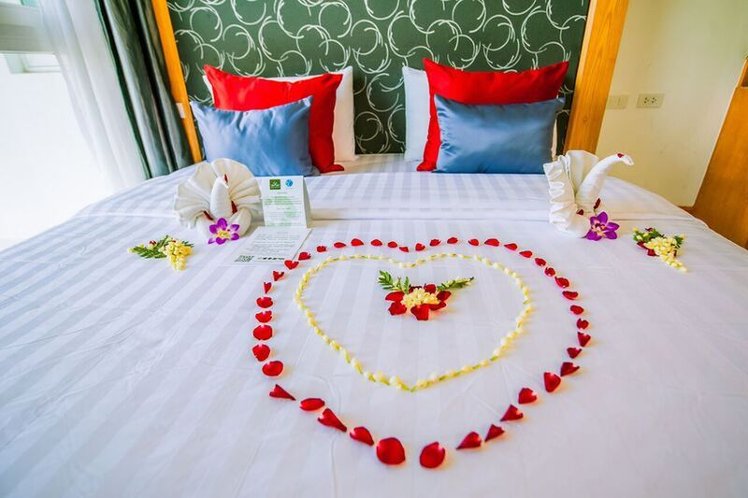 JUNIOR SUITE STANDARD Room