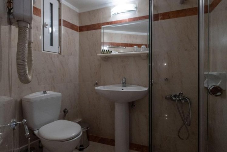 TWIN basement Room