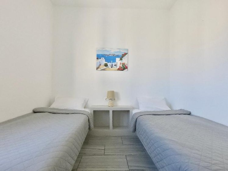 STUDIO DELUXE TWO BEDS Room