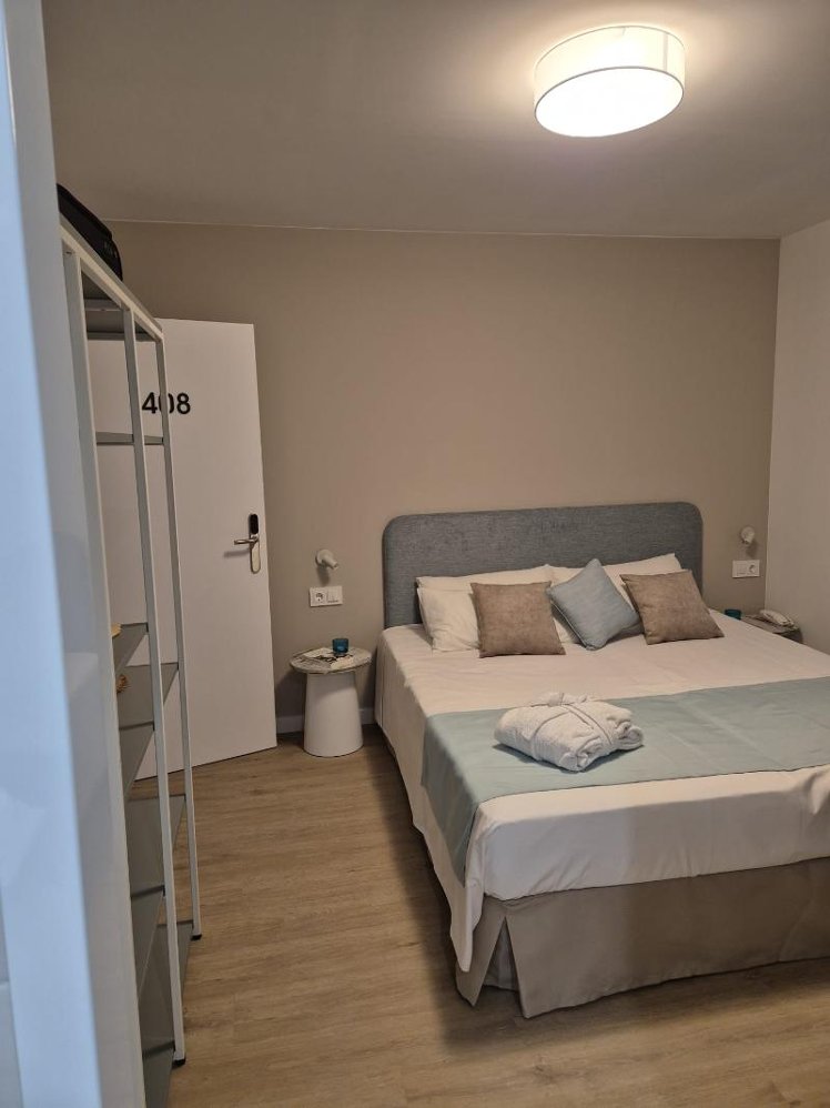 JUNIOR SUITE STANDARD Room