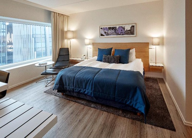 DOUBLE CITY VIEW Room