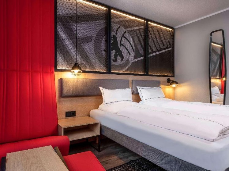 DOUBLE STANDARD Room