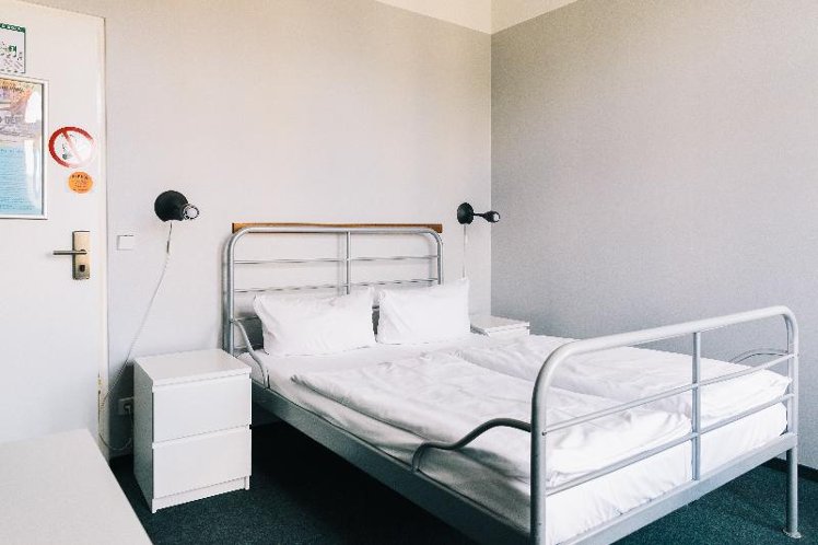 DOUBLE ONE BED Room