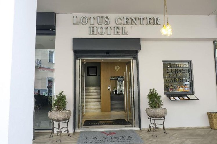 Lotus Center Apartments