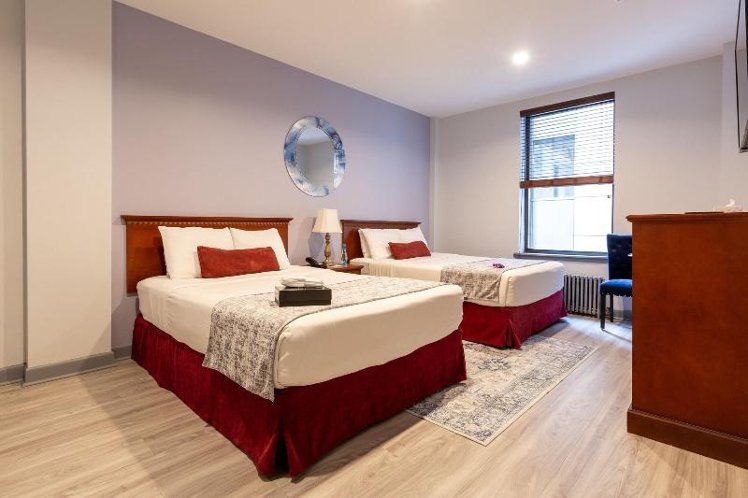 DOUBLE TWO DOUBLE BEDS Room