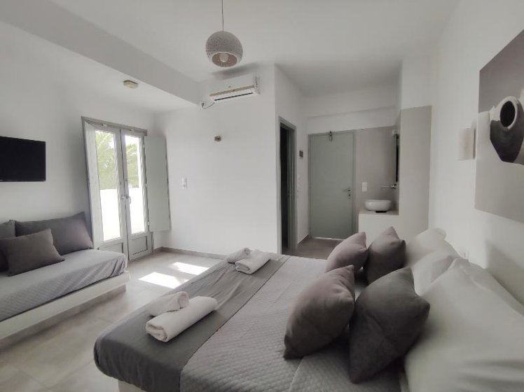 DOUBLE DELUXE Room