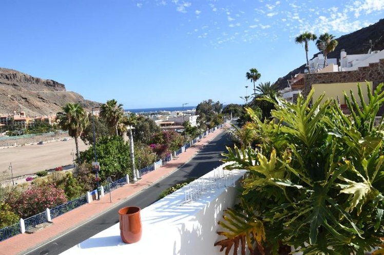 Holiday image