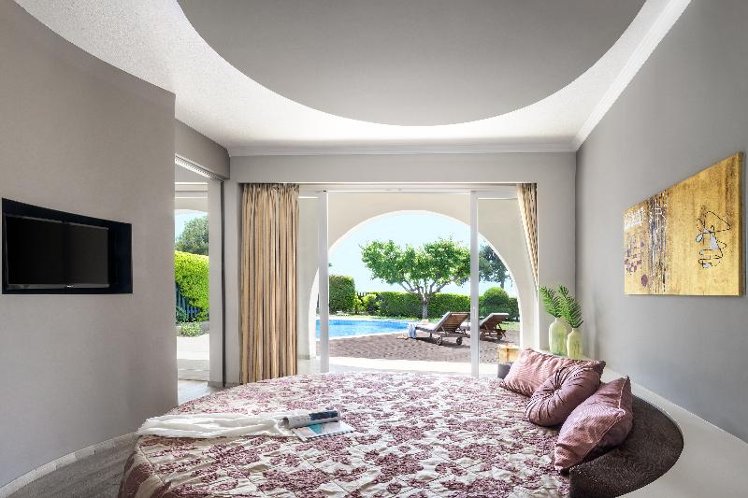 SUITE WITH PRIVATE POOL Room