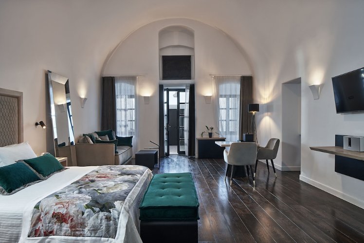 Katikies Garden Hotel
