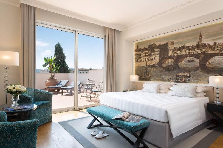 DOUBLE PREMIUM KING BED Room