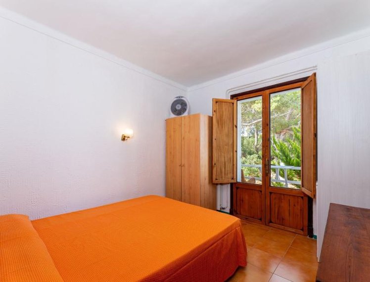 SINGLE STANDARD Room