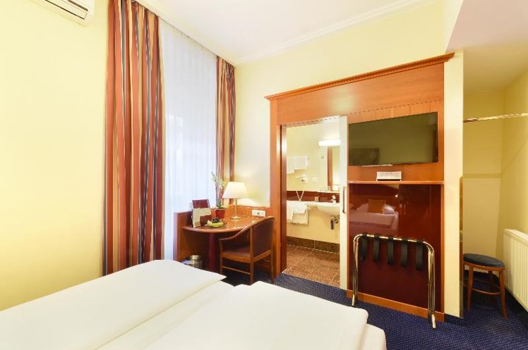 DOUBLE CLASSIC Room