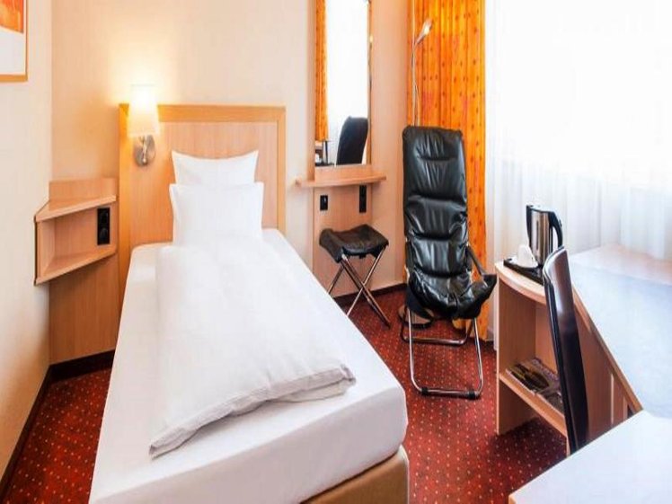 SINGLE SUPERIOR Room