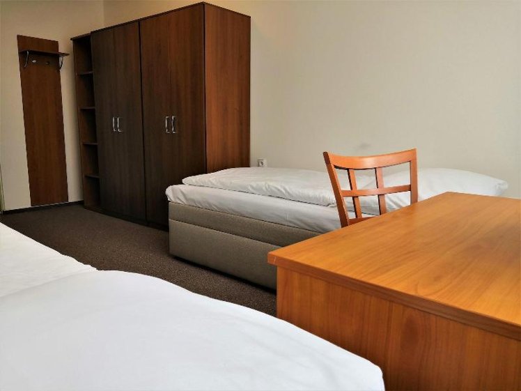 SINGLE STANDARD Room