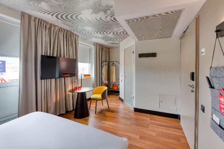 DOUBLE WITH BALCONY Room