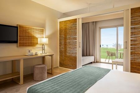 Ramada Hotel & Suites By Wyndham