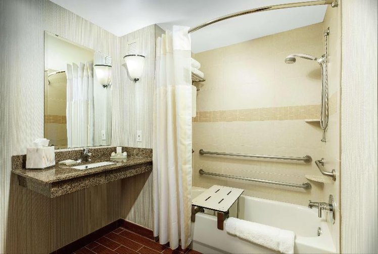 DOUBLE Accessible KING SIZE BED Room