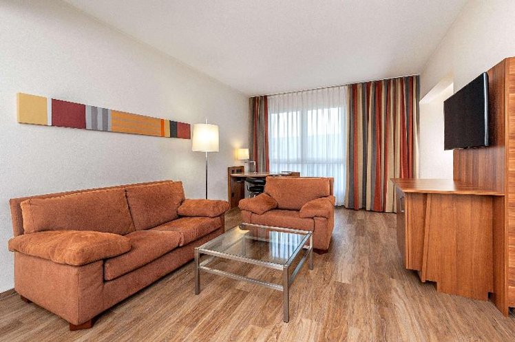SUITE CAPACITY 1 Room