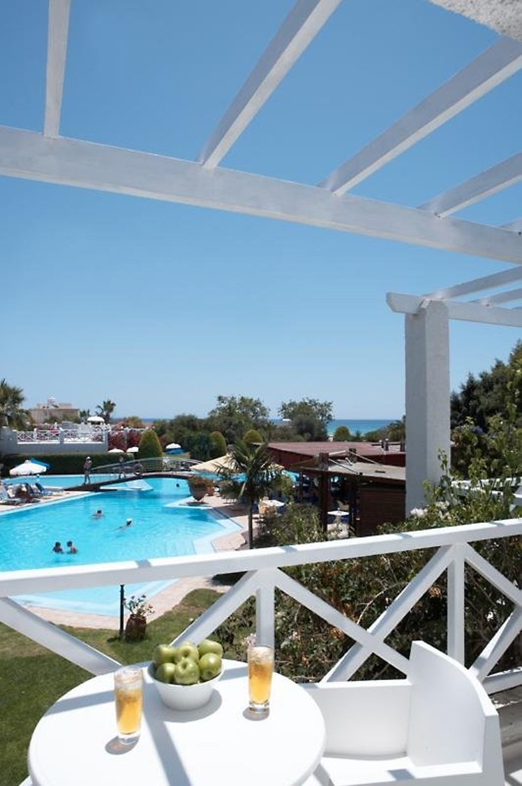 So Nice Club Resort