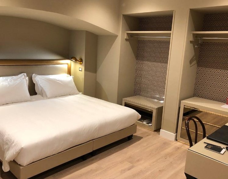 TRIPLE DELUXE Room